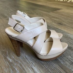 Nude heels size 6